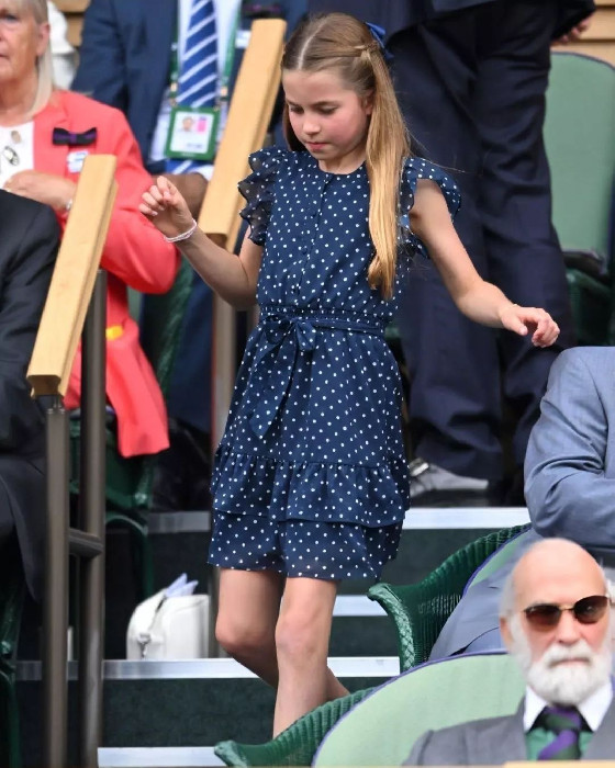 princess charlotte guess dress Princess Charlotte at the Wimbledon 2024 . Guess Girl Navy Blue Polkadot  Dress :: PRINCESS CHARLOTTE'S FASHION